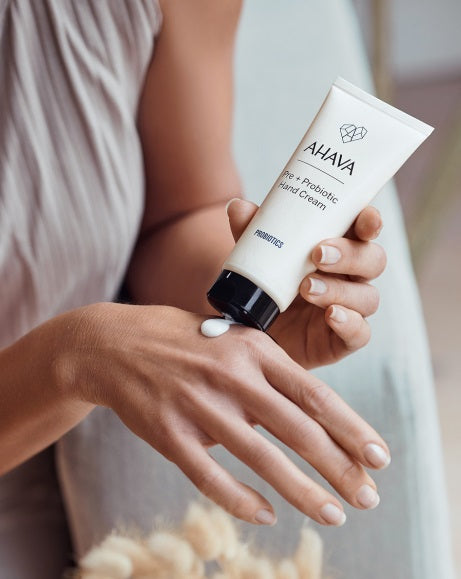 PRE- & PROBIOTIC HAND CREAM